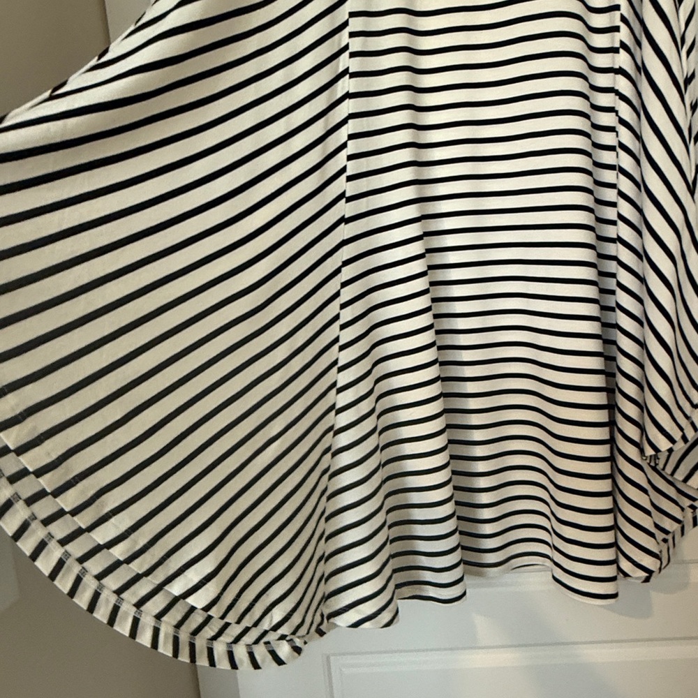 Chico's Black and White Striped Maxi Skirt Size 3 NWOT Flattering - Picture 2 of 7